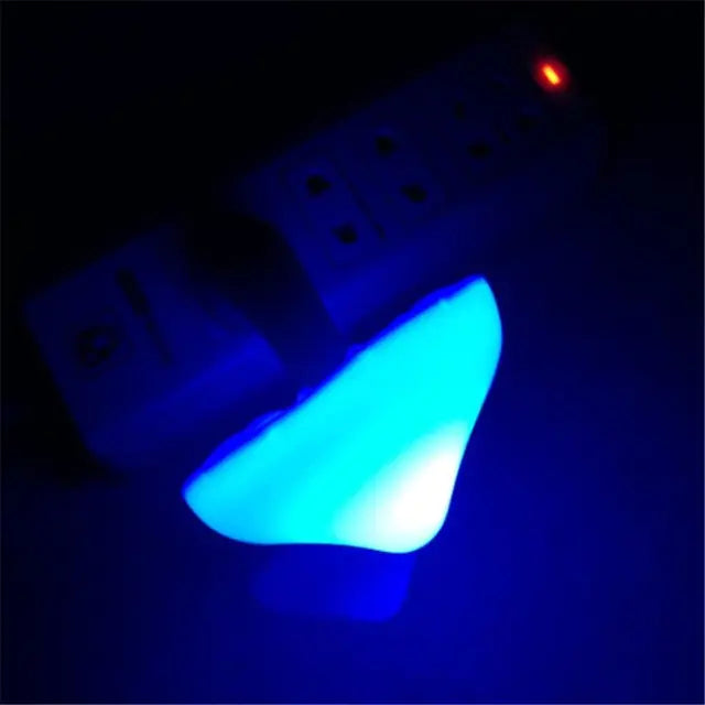 Pilzförmiges Nachtlicht mit Sensor